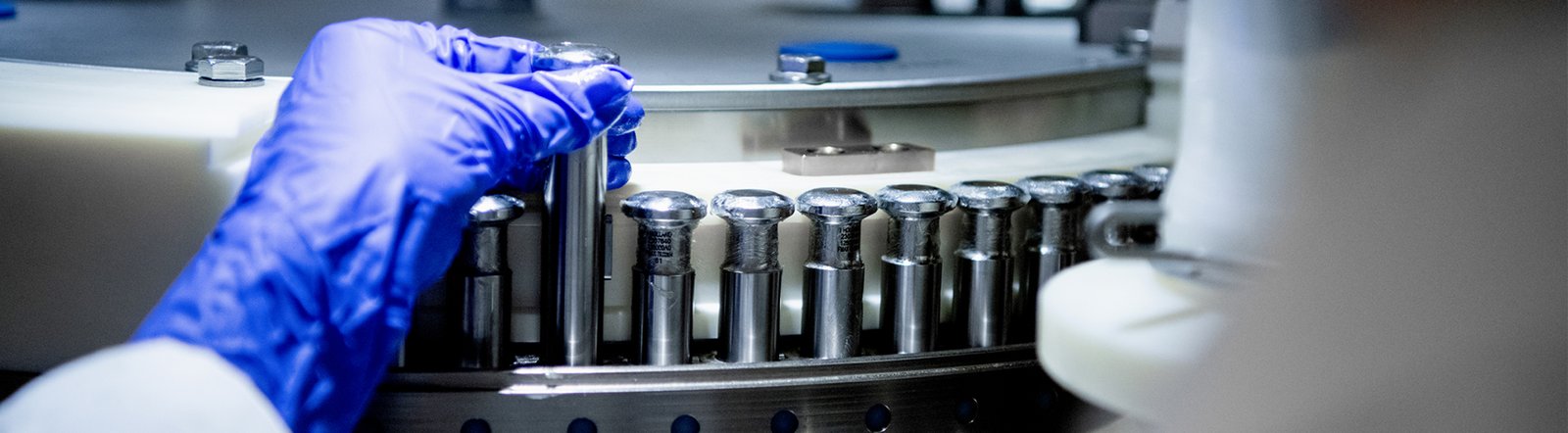 Fonctionnement d'une presse à comprimer rotative industrielle